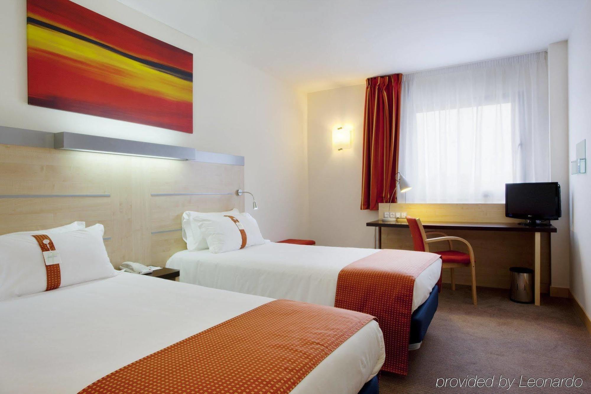 Holiday Inn Express Vitoria, An Ihg Hotel Room photo